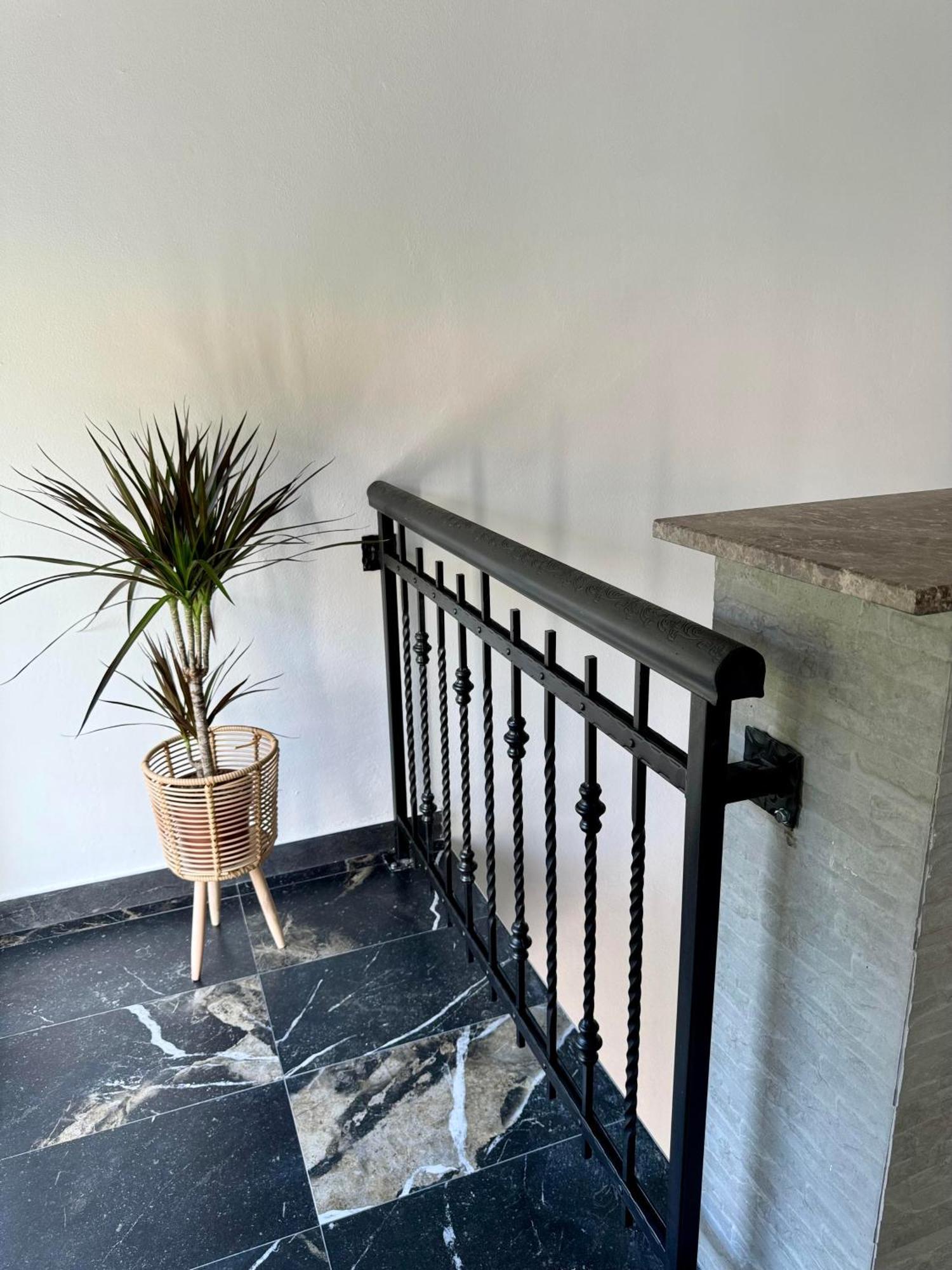 Harmony Garden Apartments Котор Экстерьер фото