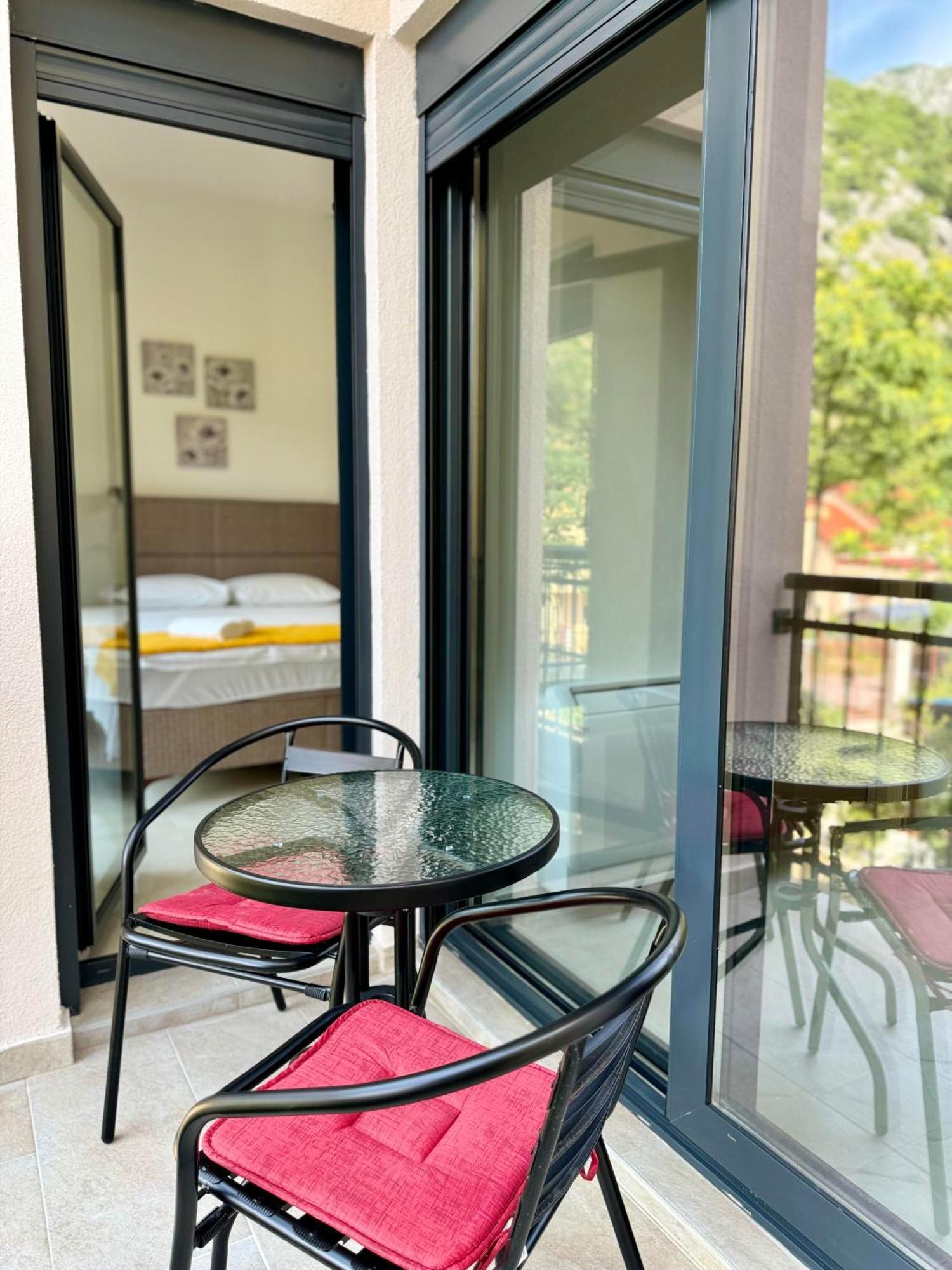 Harmony Garden Apartments Котор Экстерьер фото