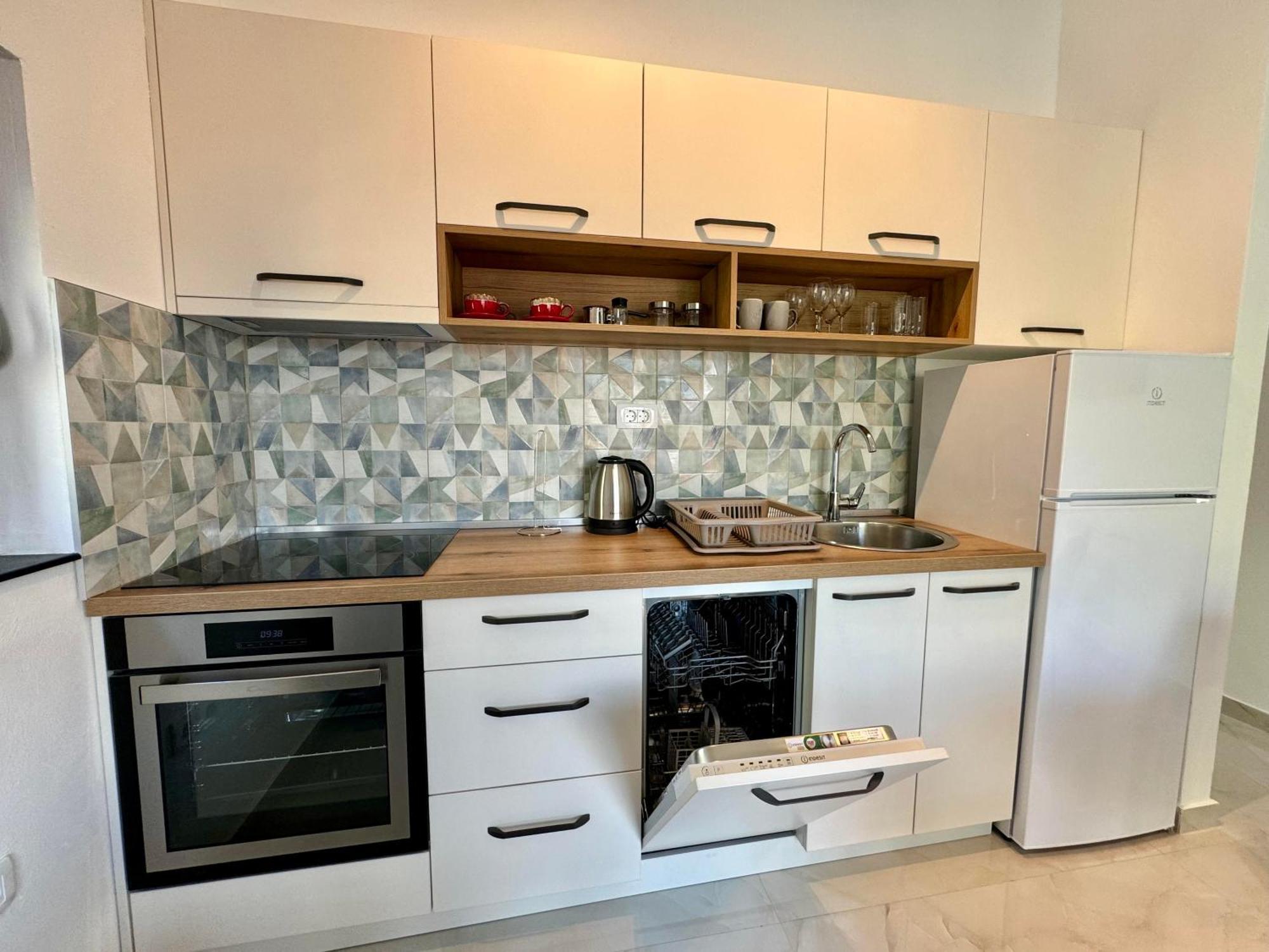 Harmony Garden Apartments Котор Экстерьер фото
