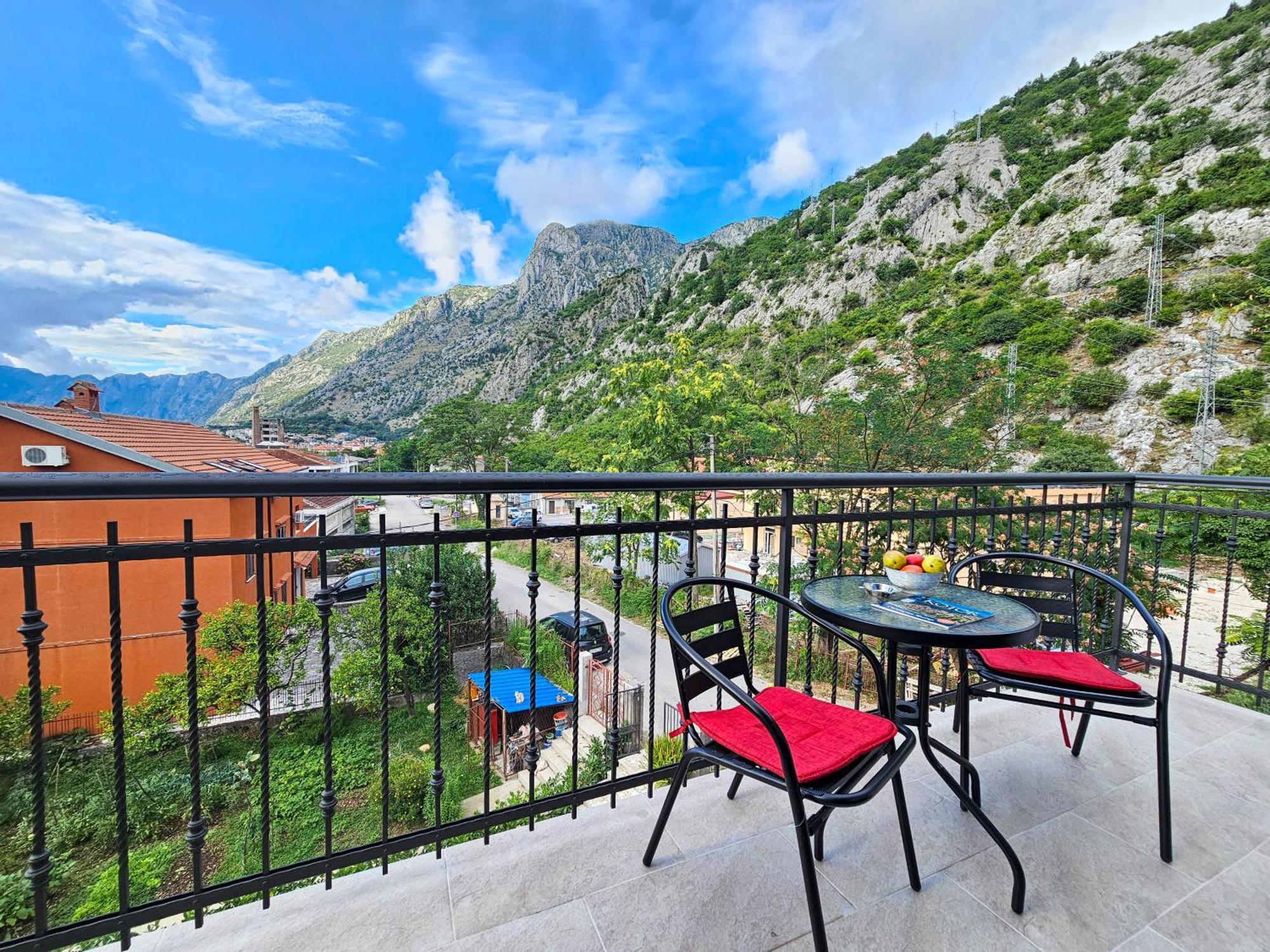 Harmony Garden Apartments Котор Экстерьер фото