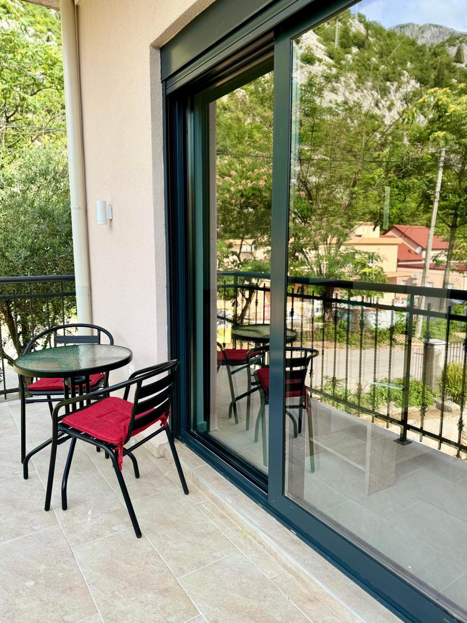 Harmony Garden Apartments Котор Экстерьер фото